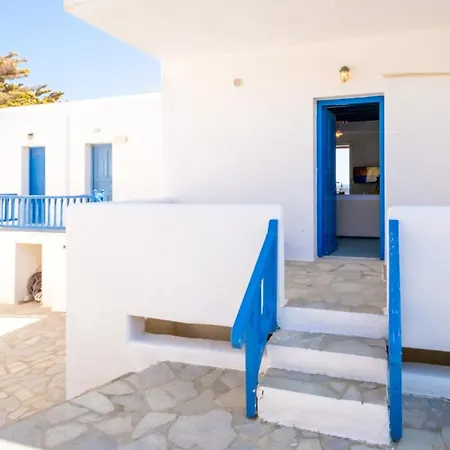 Sunny Getaway In Lia Mykonos