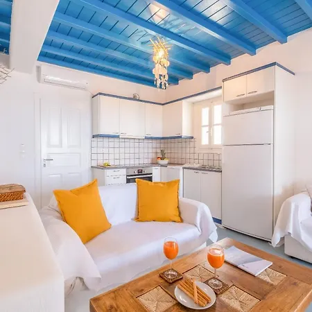 Sunny Getaway In Lia Mykonos Holiday home